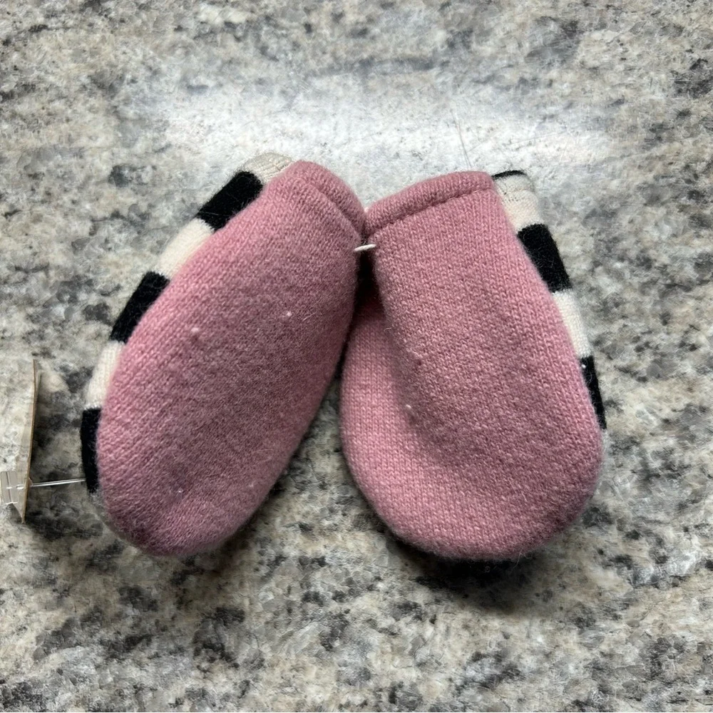NWT Baby Wool Winter Mittens